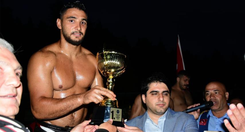 Mustafa Tas Baspehlivan (Small)