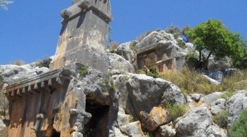 Sauroantik (2) (Small)