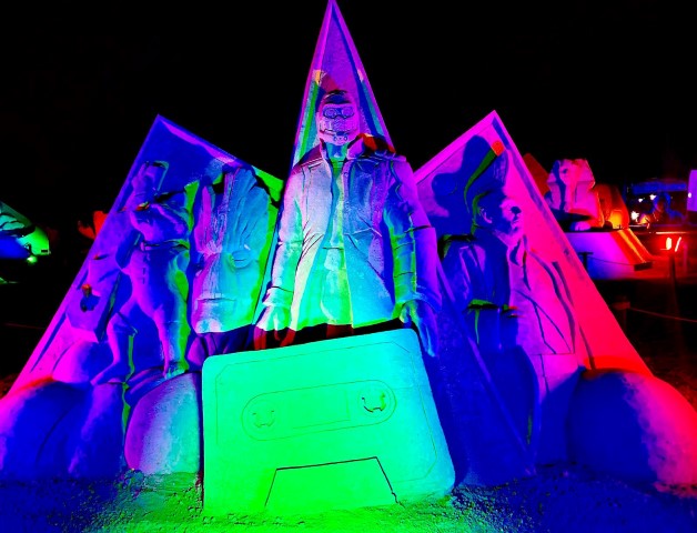 Uzay Temali Kum Heykeller Sezonu Acild 52985 (5) (Small)