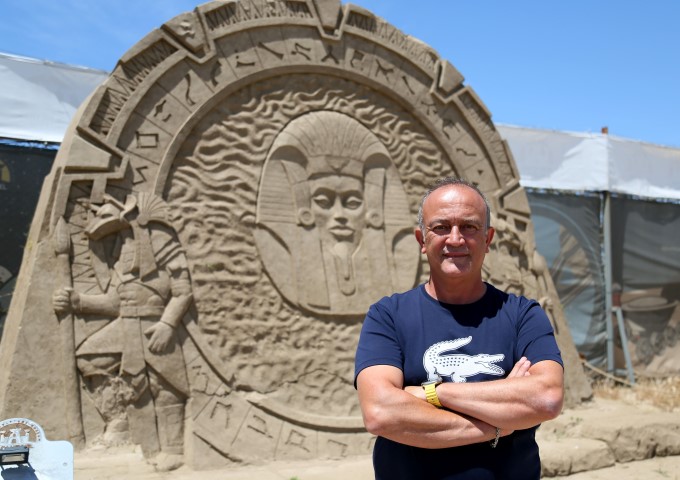 Uzay Temali Kum Heykeller Sezonu Acild 52985 (6) (Small)