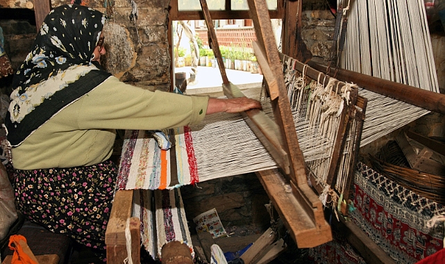 Yoruk Kulturu Tanitiliyor 5948