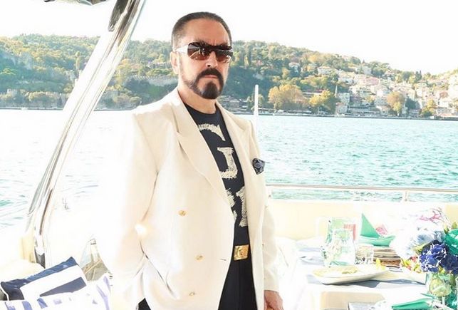 Adnan Oktar Hastaligi 1