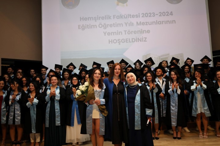 Akdeniz Üniversitesi Hemşire Mezuniyet, (3)