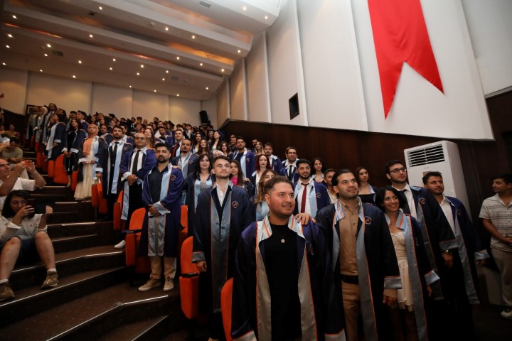 Akdeniz Universitesi Yemin Toreni (1) (Small)