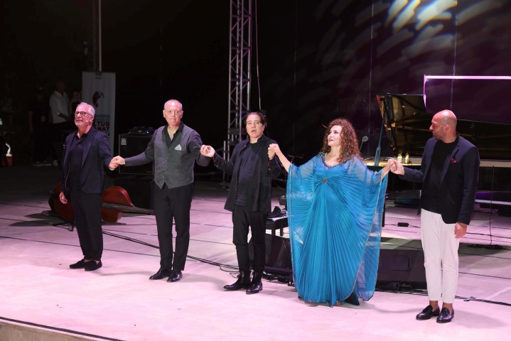 Anne Şarkıları (2) (Small)