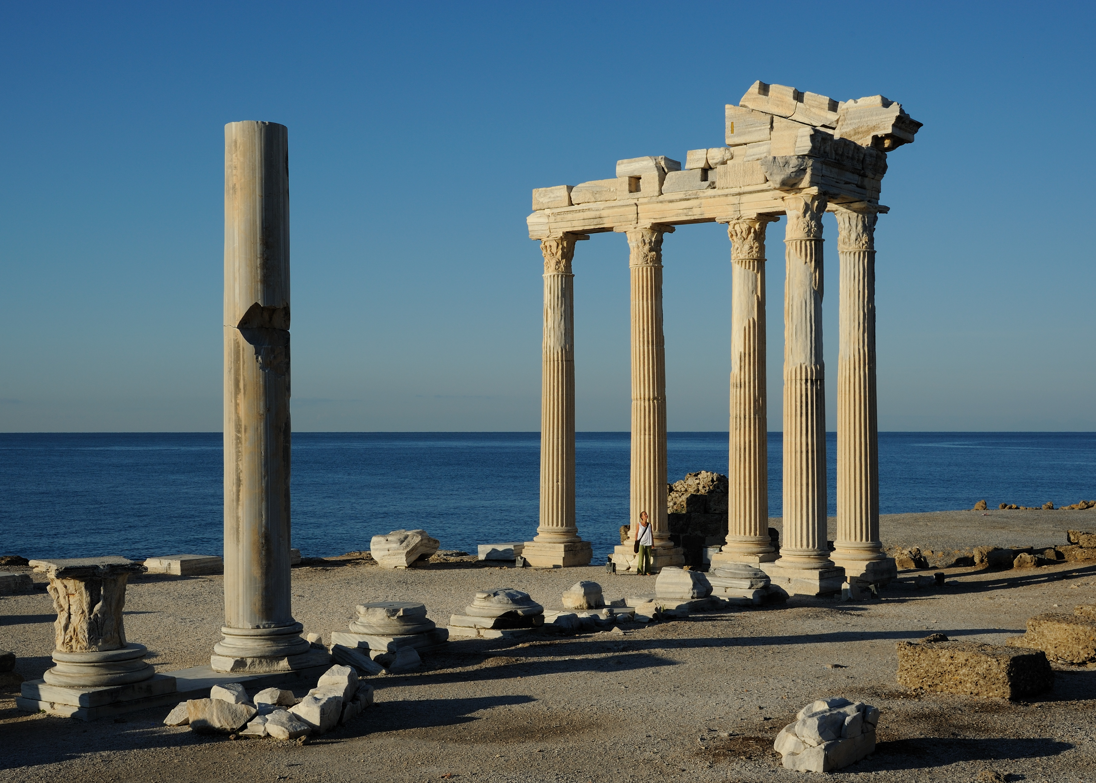 Antalya Side Apollo