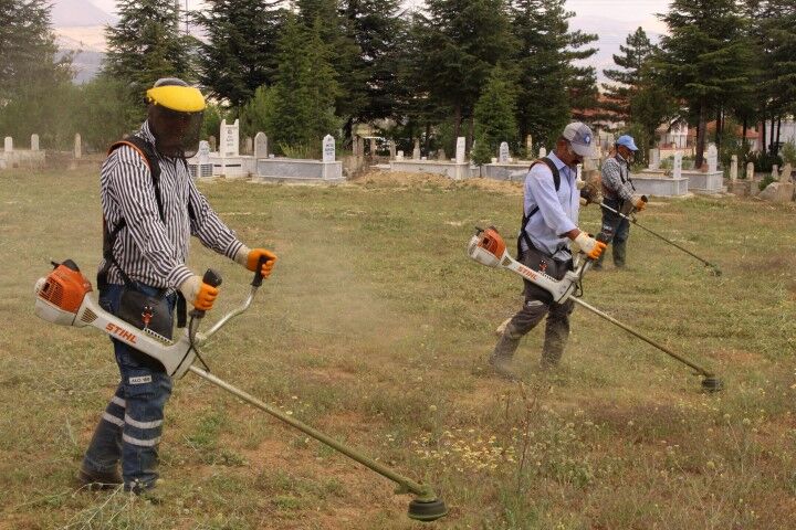 Elmalı Gökpınar Mezarlık Temizliği (6) (Small)