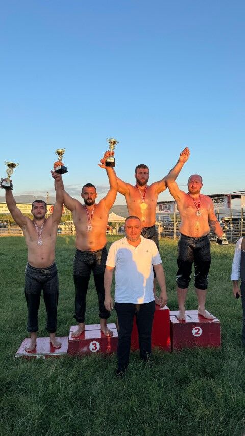 Kemer Yağlı Güreş (1)