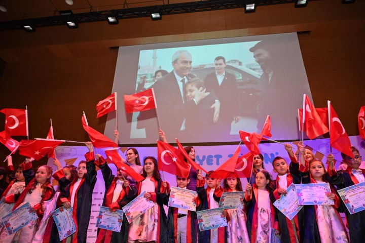 Kepezin Erenkoy Nasreddin Hoca Kresinde Mezuniyet Sevinci 6 (Small)