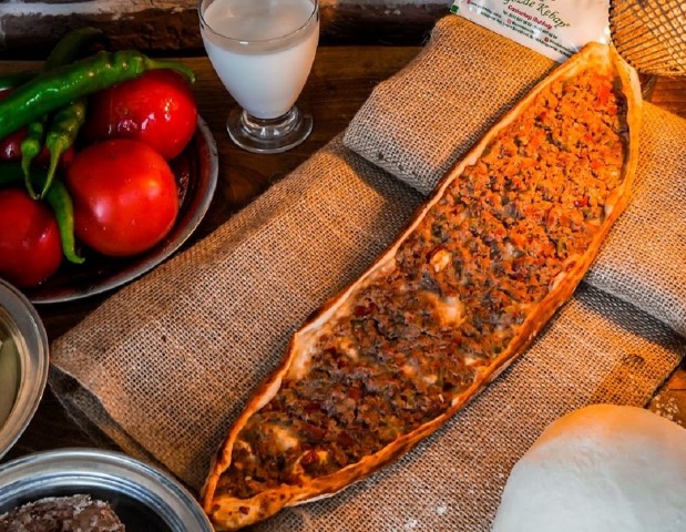 Kiymali Pide 870X675 1 (Small)