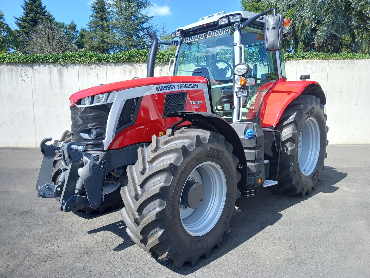 Massey Ferguson 7 S180
