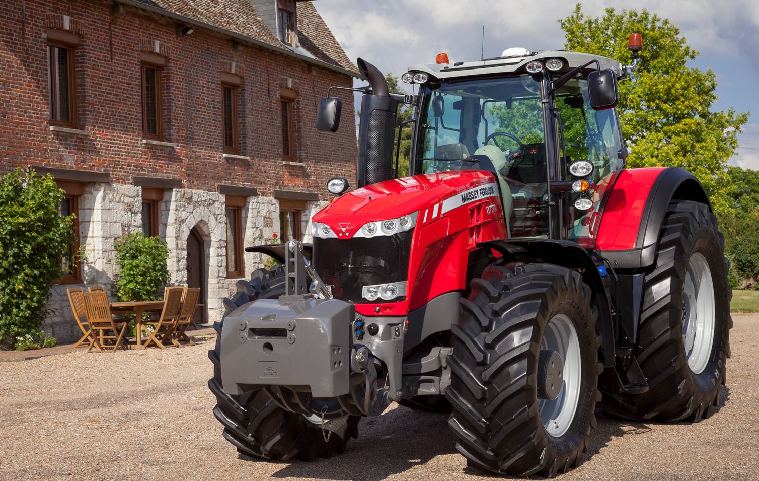 Massey Ferguson 8470