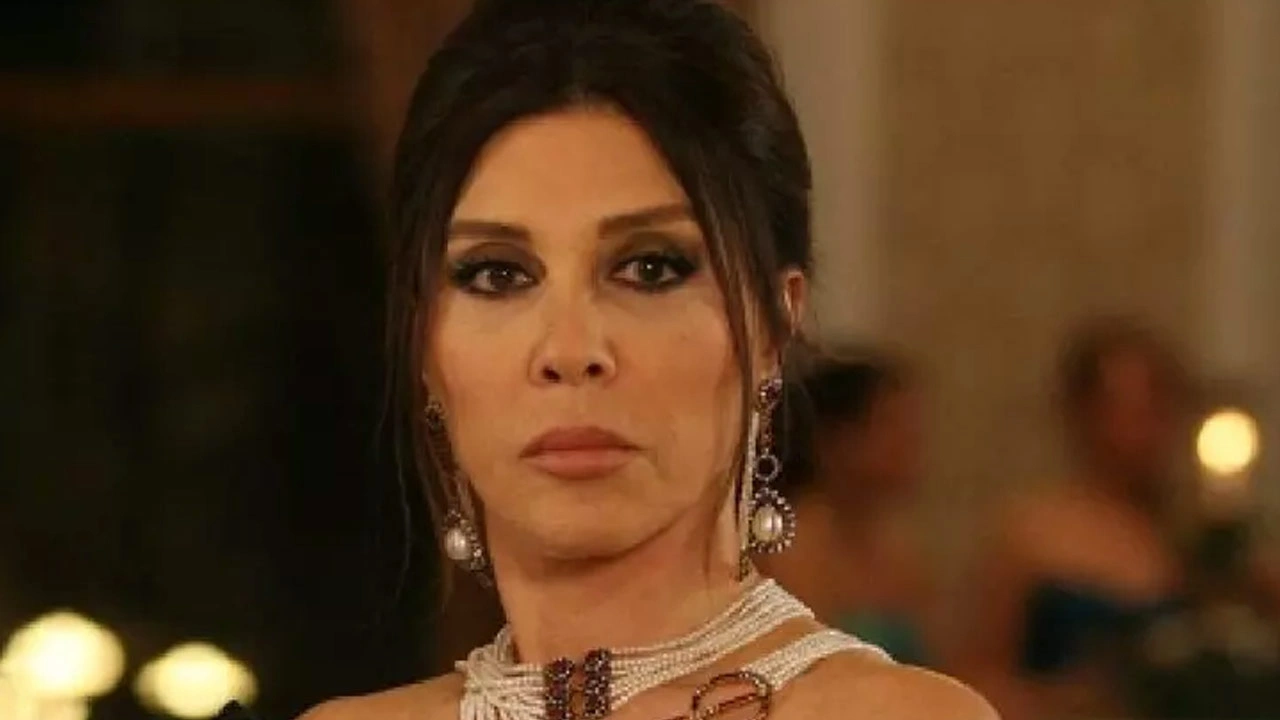 Nebahat Cehre Apar Topar Hastaneye Kaldirildi Unlu Oyuncunun Kalbine Stent Takildi Jl76