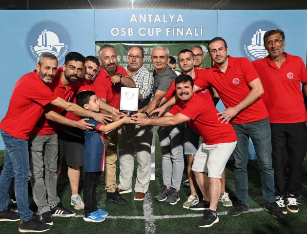 Seçil Bayrak (Small)