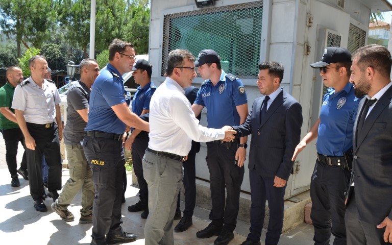 Seri̇k Protokol Bayramlaşma (2)