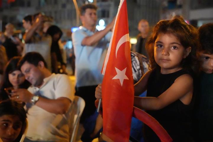15 Temmuz Anma (Small)