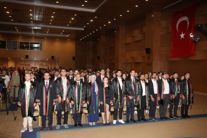 Akndeiz Hukuk Mezuniyet (1) (Small)