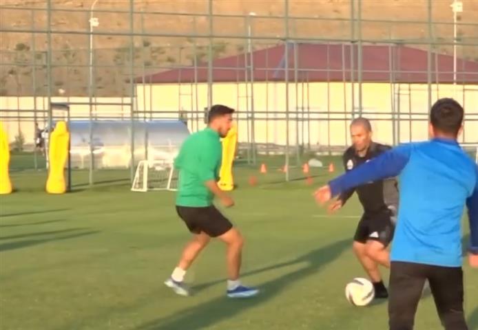 Alex Çalım (5) (Small)