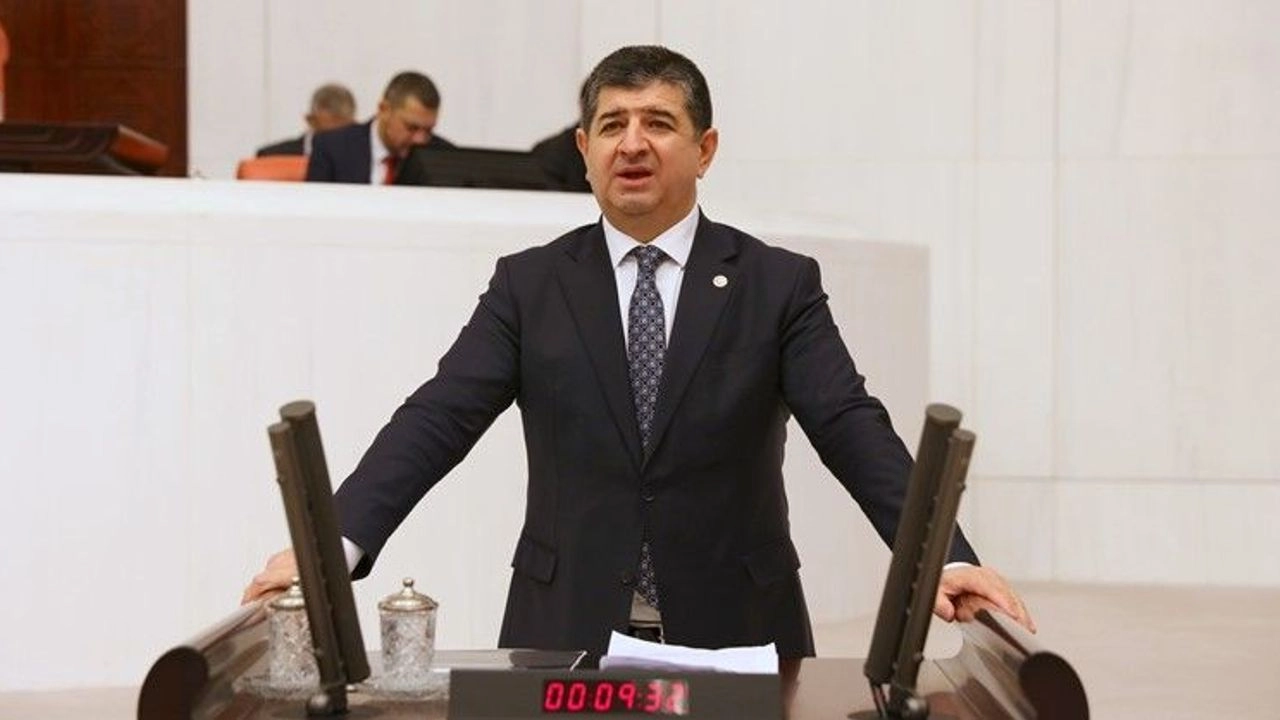 Cavit Ari Antalya Milletvekili