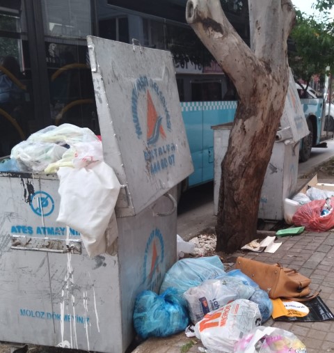 Çöp Yüzüncü Yıl Caddesi (3)