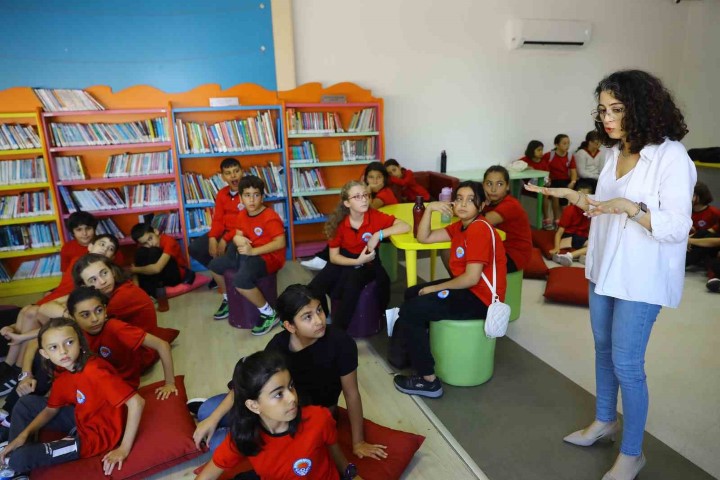 Dogan Hizlan Kutuphanesi 2 (Small)