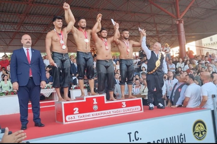 Kemer Güreşçi (2)