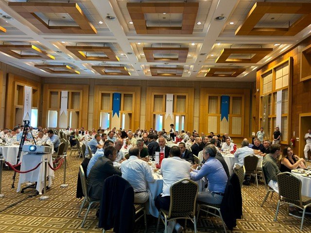 Kemer Sil Baştan (2)