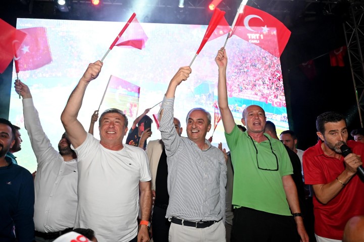 Kepez Milli Zaferi Dokumada Kutladi 8 (Small)