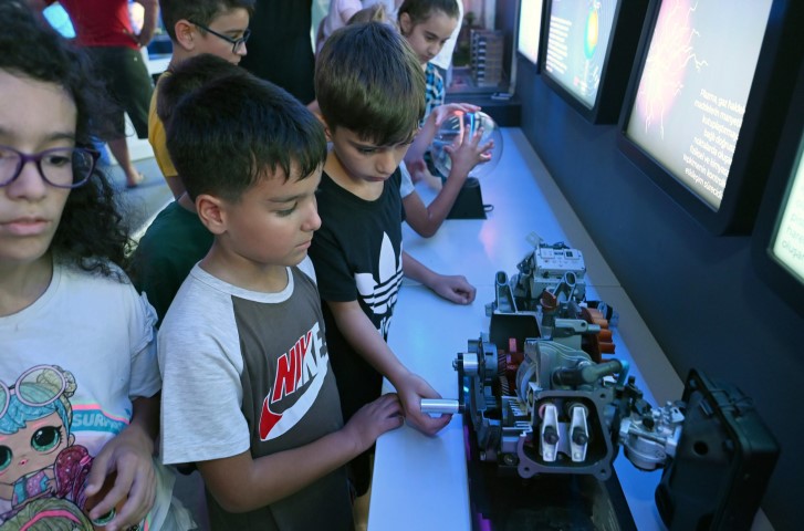 Kepezde Mobil Hizmet Soleni Basladi 9 (Small)