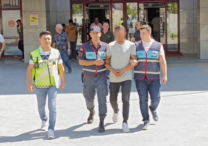 Manavgat Kaza Köpege Carptım Dedi (1) (Small)