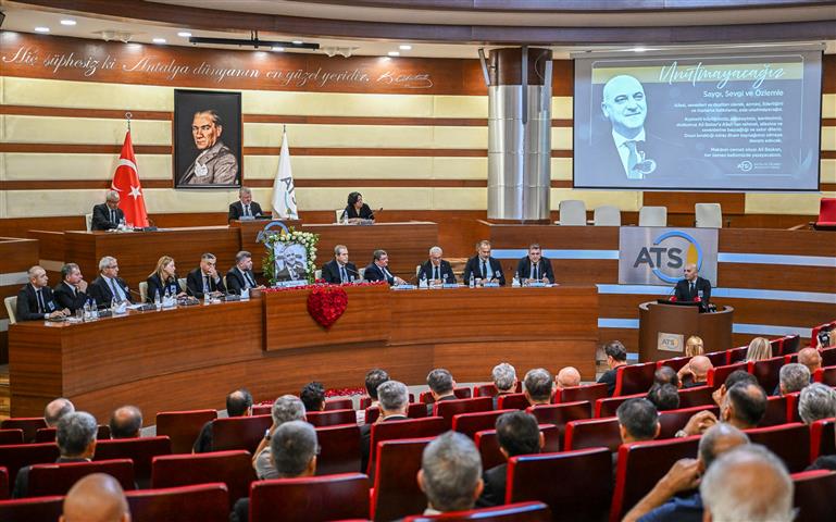 Manşet Başkan Ali̇ Bahar Anma Töreni̇ (12) (Small)