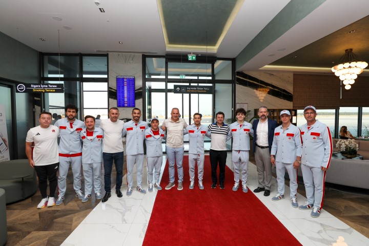 Parise Uğurlandırlar (4)