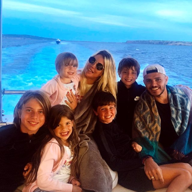 Wanda Nara Kac Cocugu Var 15