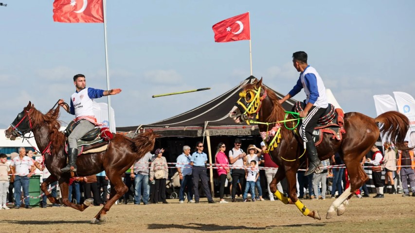 Yoruk Kulturu (Small)