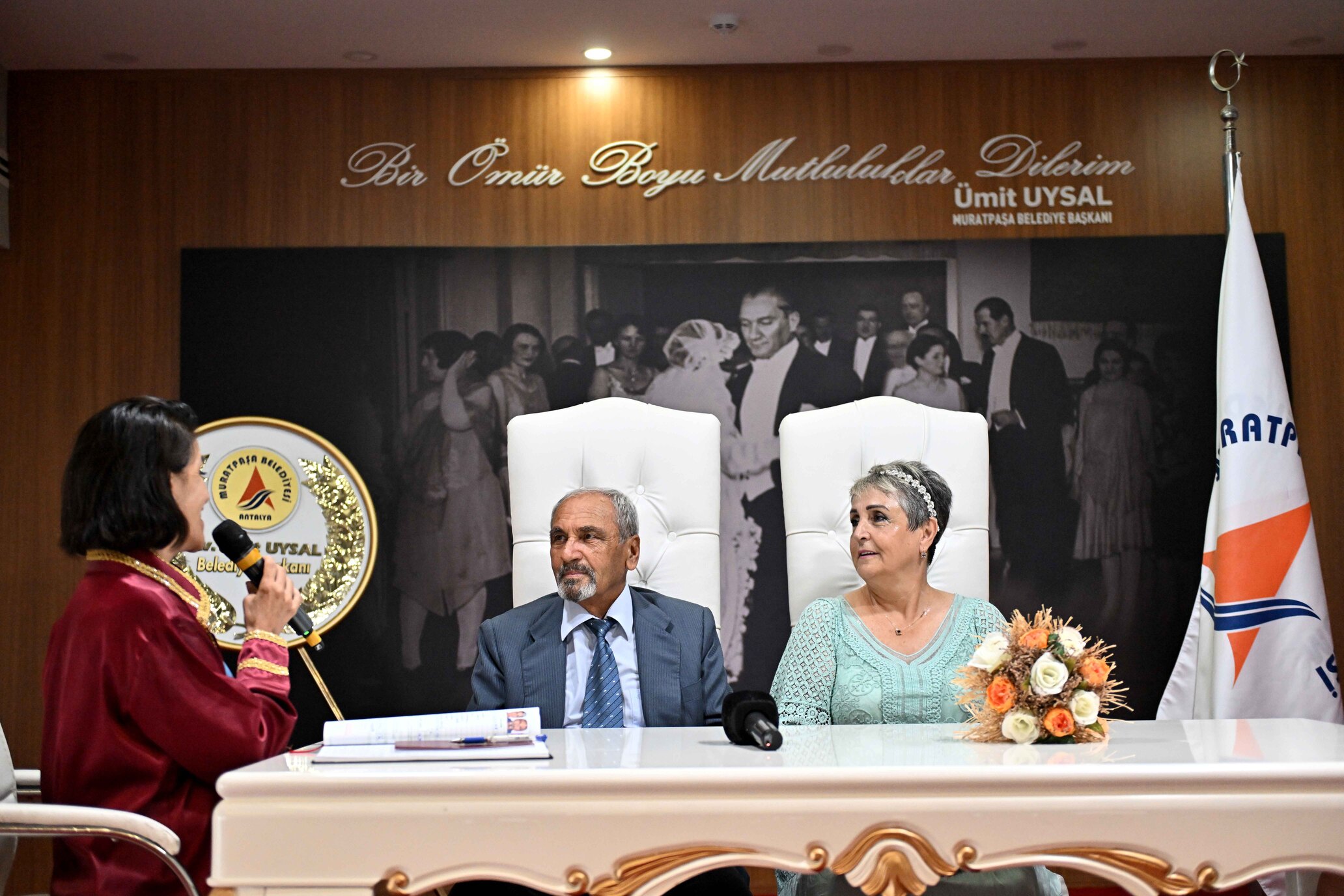 Yaşlı Evi Evlenen Çift (3)