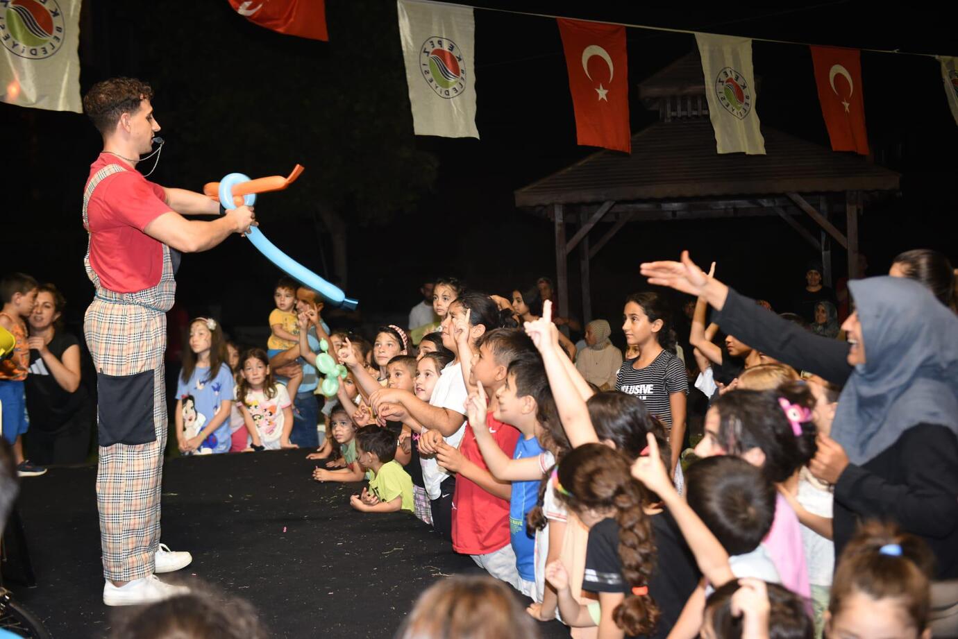 Habibler De Senlik Var 2