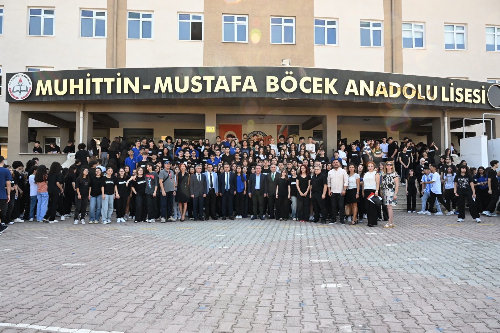Ilk Zili Öğrecilerle Çaldı (1)