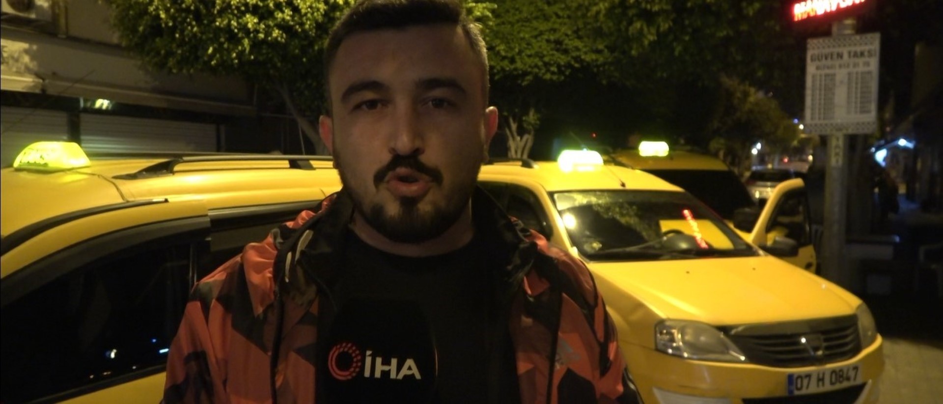 Depreme Araba Yakalandı (3)