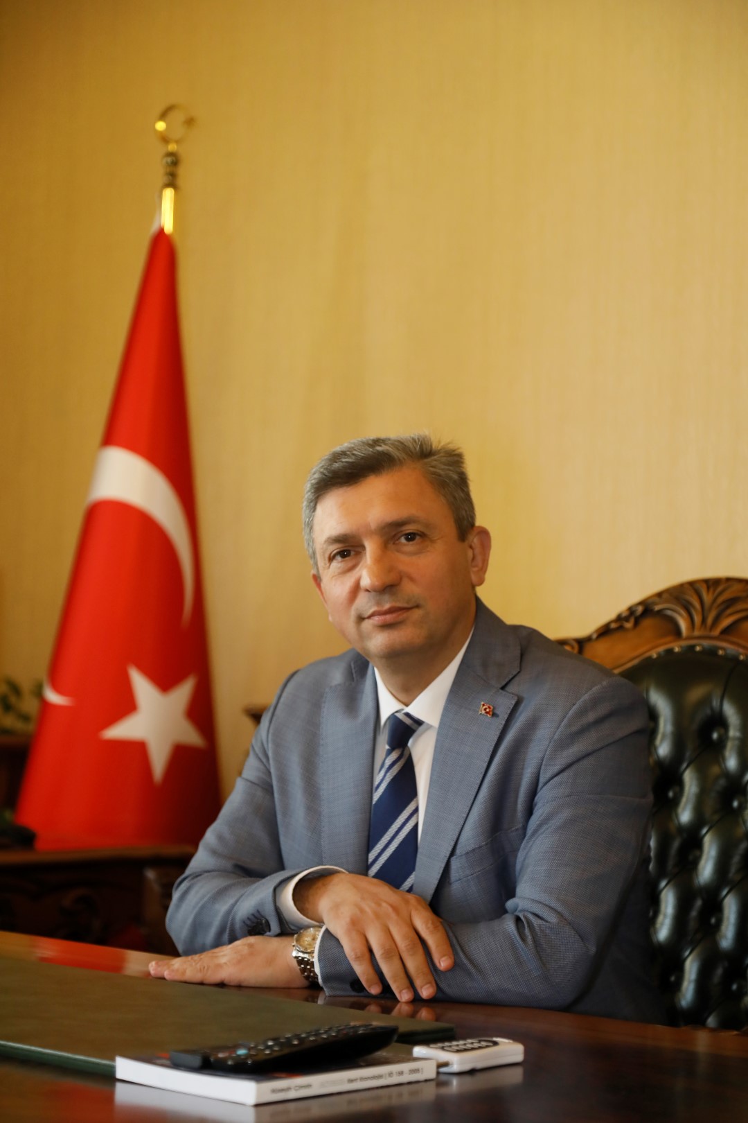 Vali Sahinden 10 Kasim Ataturk’u Anma 412837 121803 (Large)