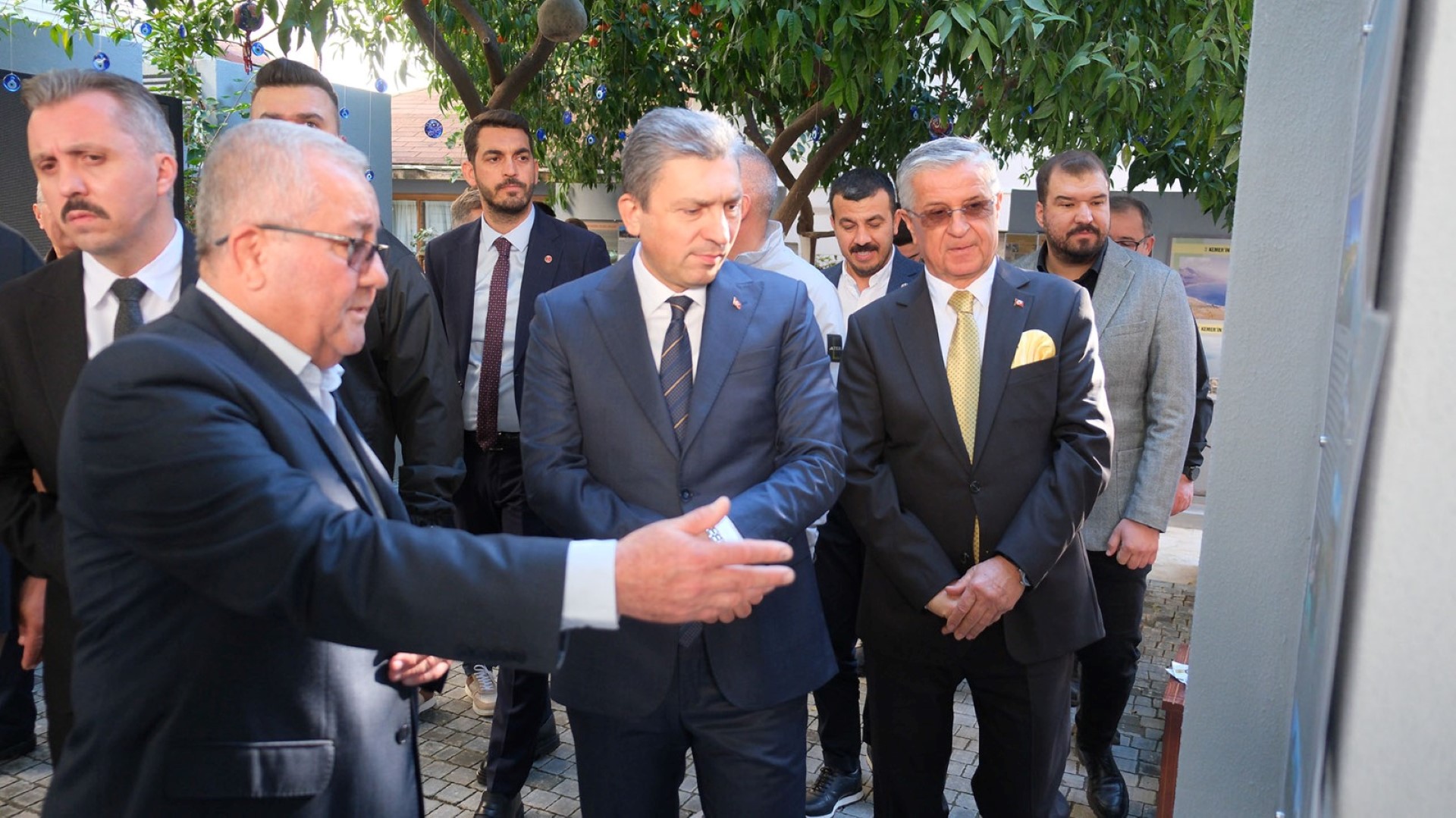Topçu Yüzbaşı Aker (5)