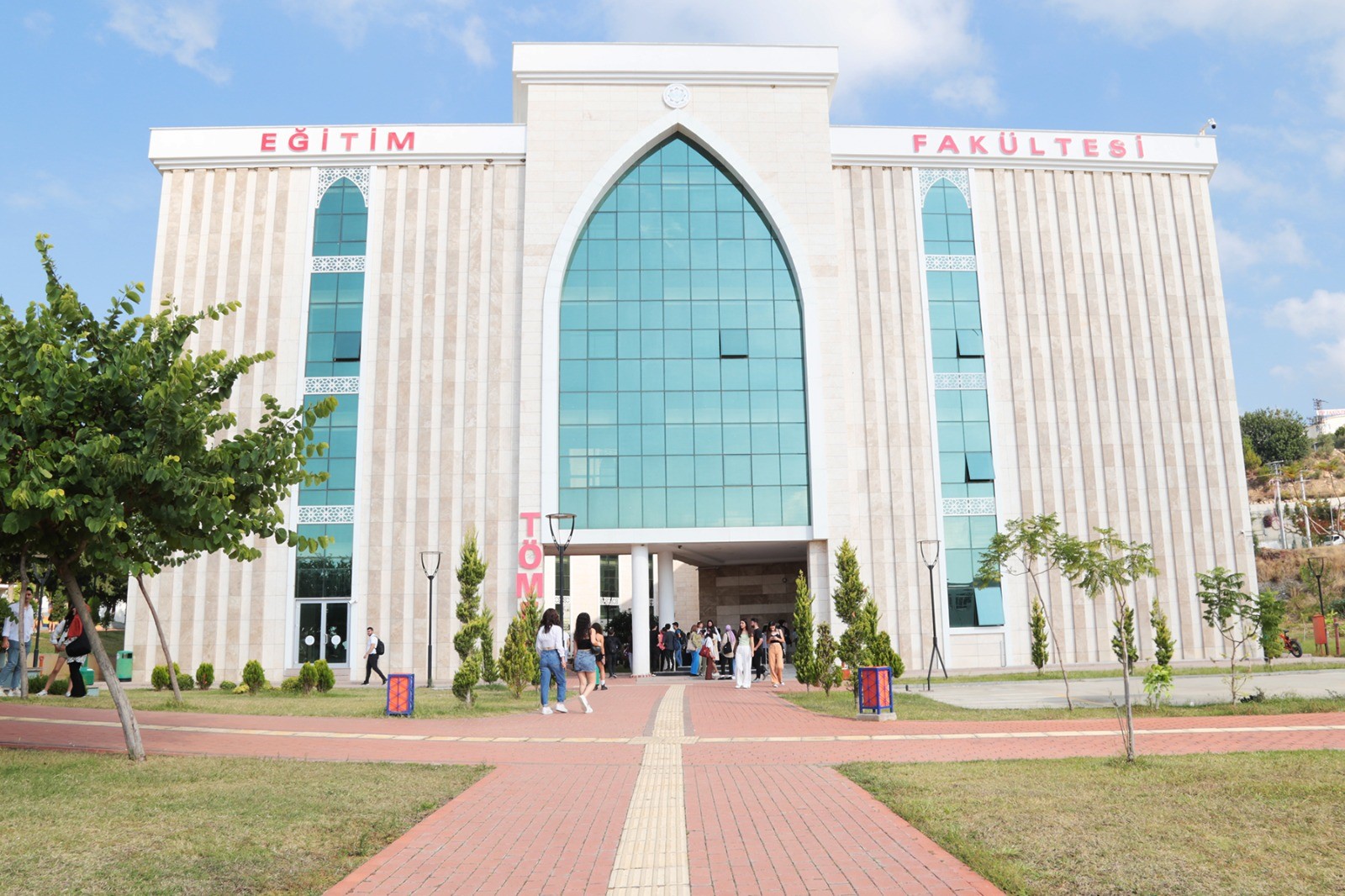Turuncu Bayrak (1)