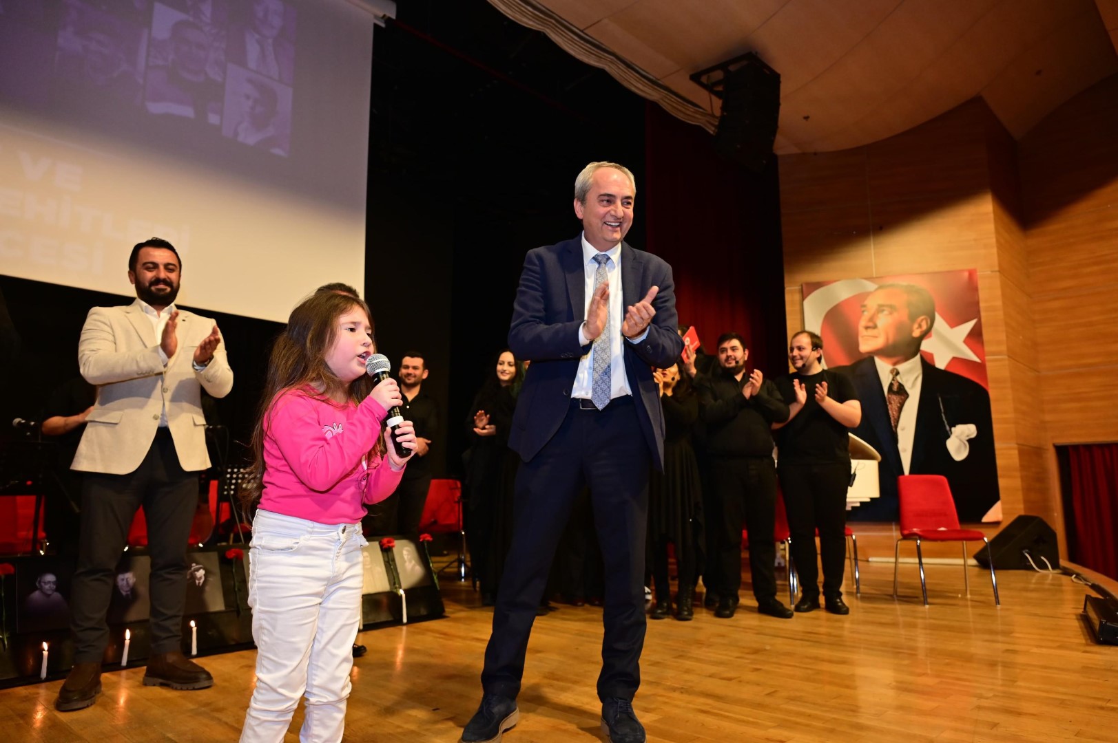 Demokrasi Ve Cumhuriyet Sehitlerimiz Kepezde Anildi 12 (4)