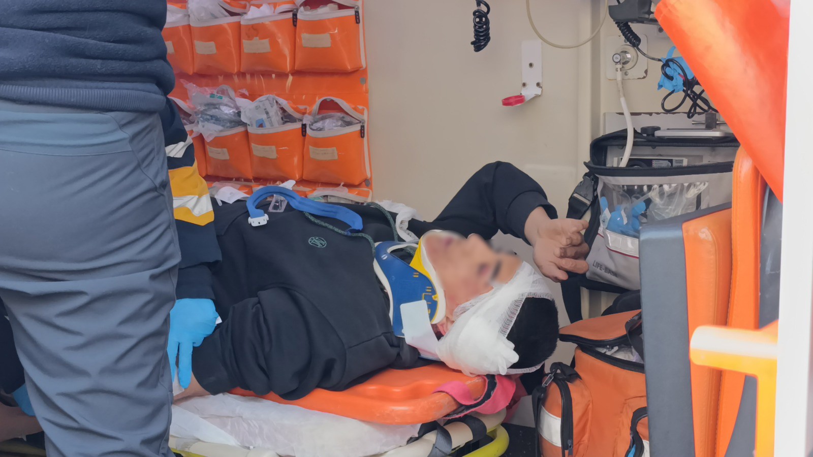 16 Yaşındaki Sürücünün Kullandığı Atv Otomobille Çarpıştı 2 Yaralı (3)