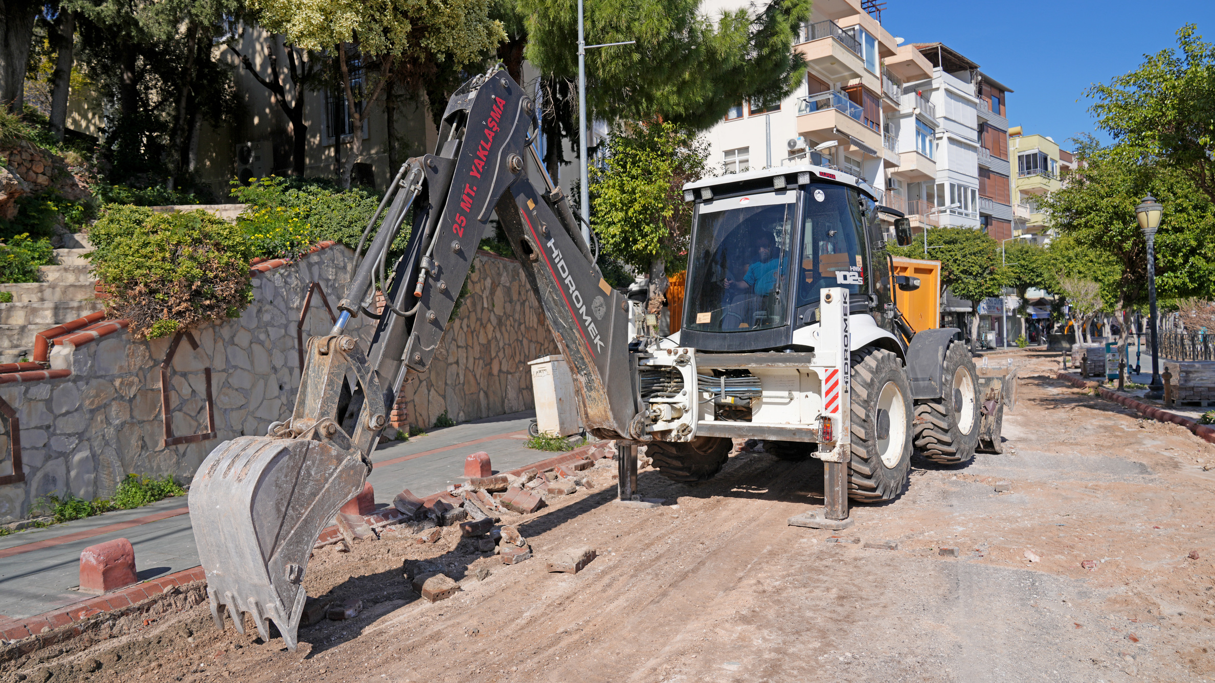 Alanya Belediyesi'nden 4 Kolda Asfalt Seferberliğ (11)