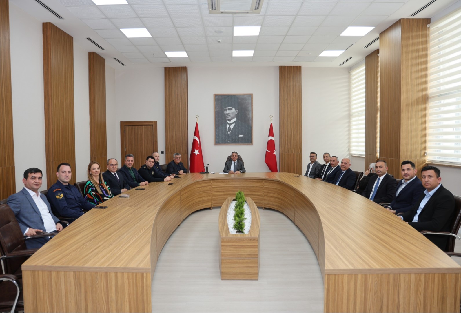 Aksu Belediye Başkanı İsa Yıldırım, Personeliyle Bayramlaştı (6)