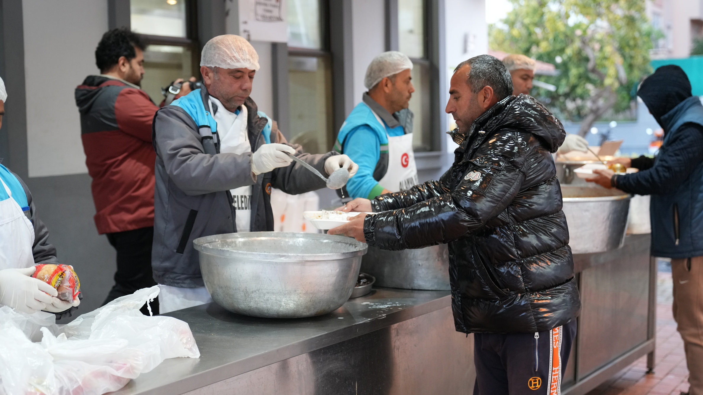 Alanya’da 3 Noktada Günlük 3 Bin Kişiye Iftar Sofrası (4)