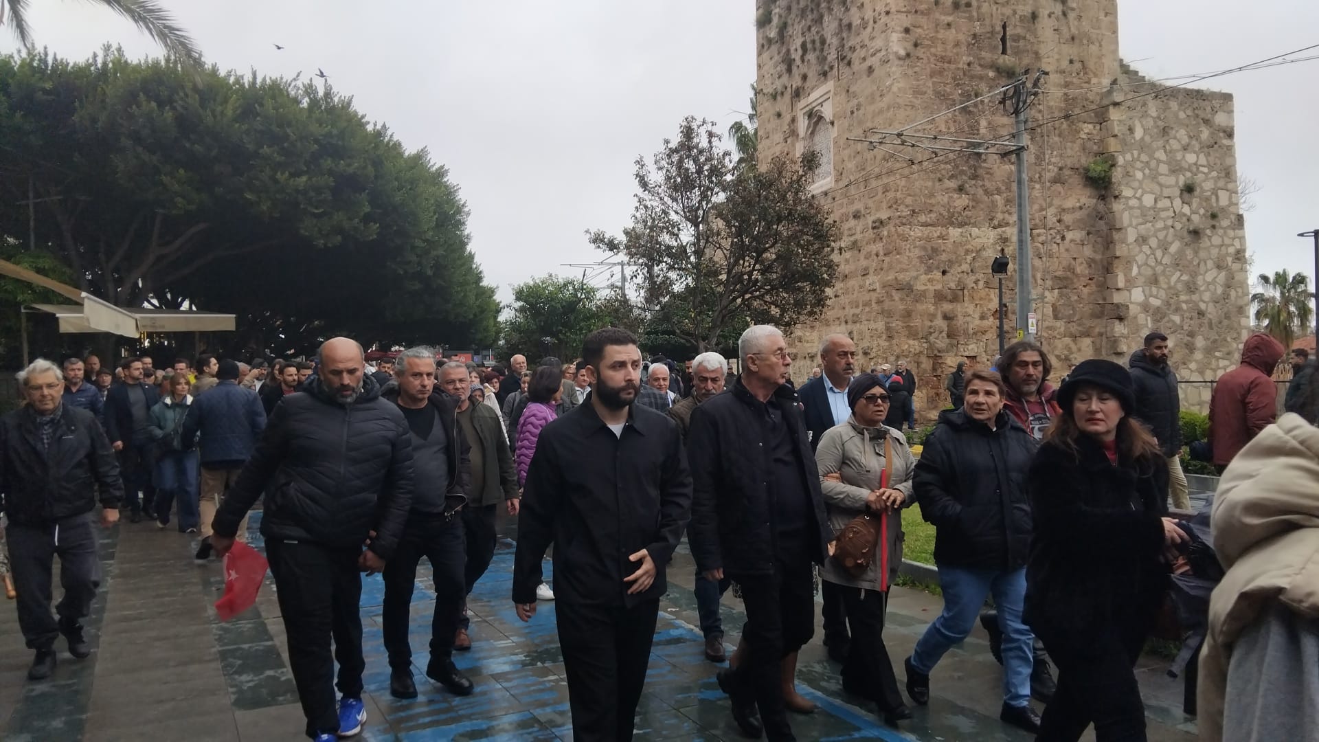 Antalya İbb Başkanı Ekrem İmamoğlu Için Sokağa Döküldü (4)