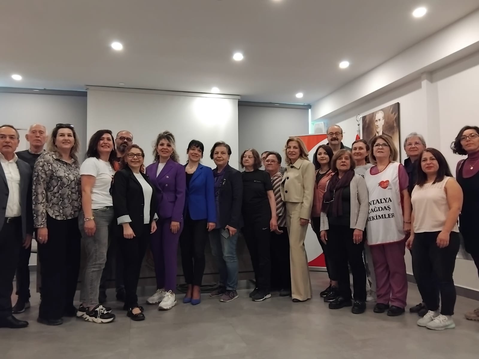 Antalya Tabipler Odası 8 Mart Açıklaması (7)