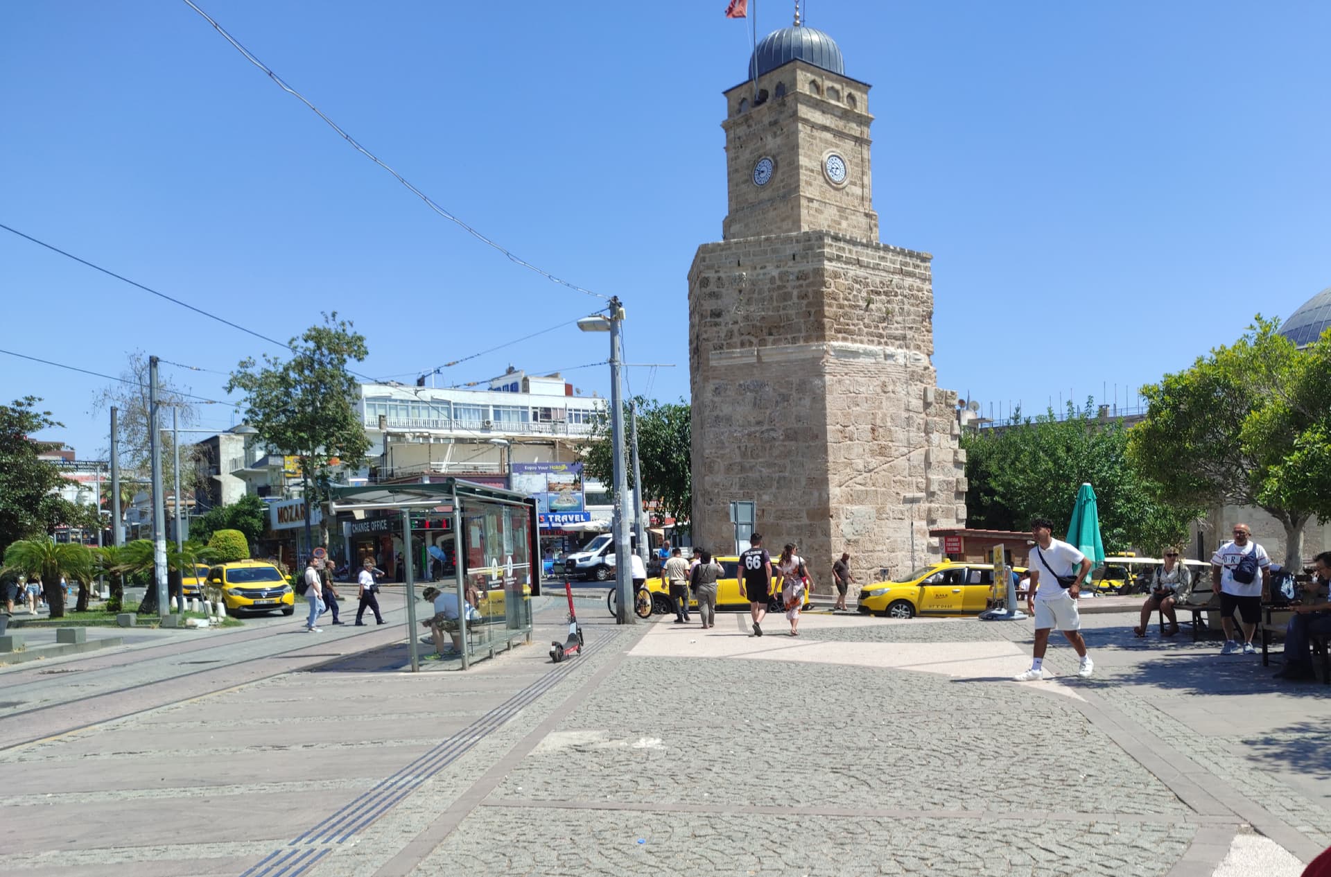 Antalya’nın Tarihi Kaleiçi Saat Kulesi’nin (2)
