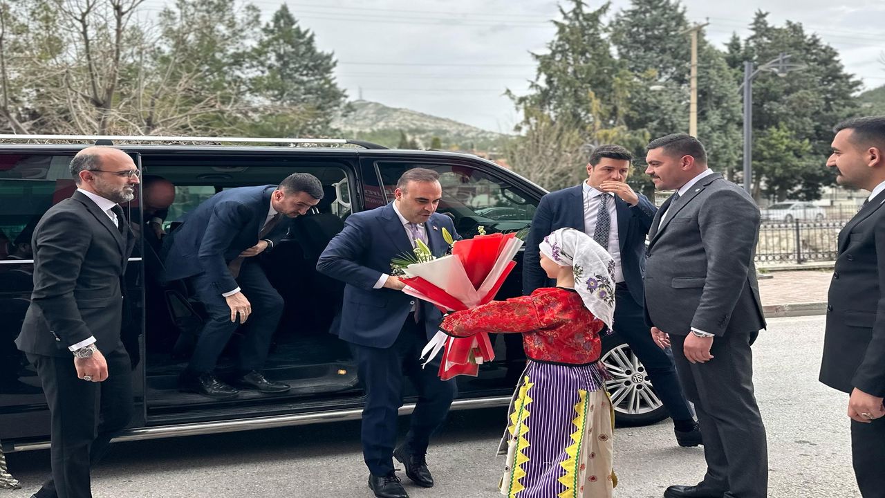 Bakan Kacir Burdur Ziyareti (5)